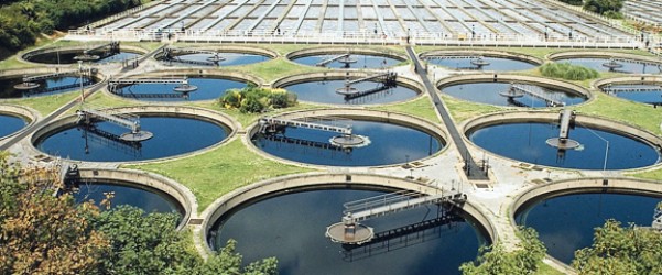 Análisis del agua: El riesgo de los contaminantes químicos en el agua